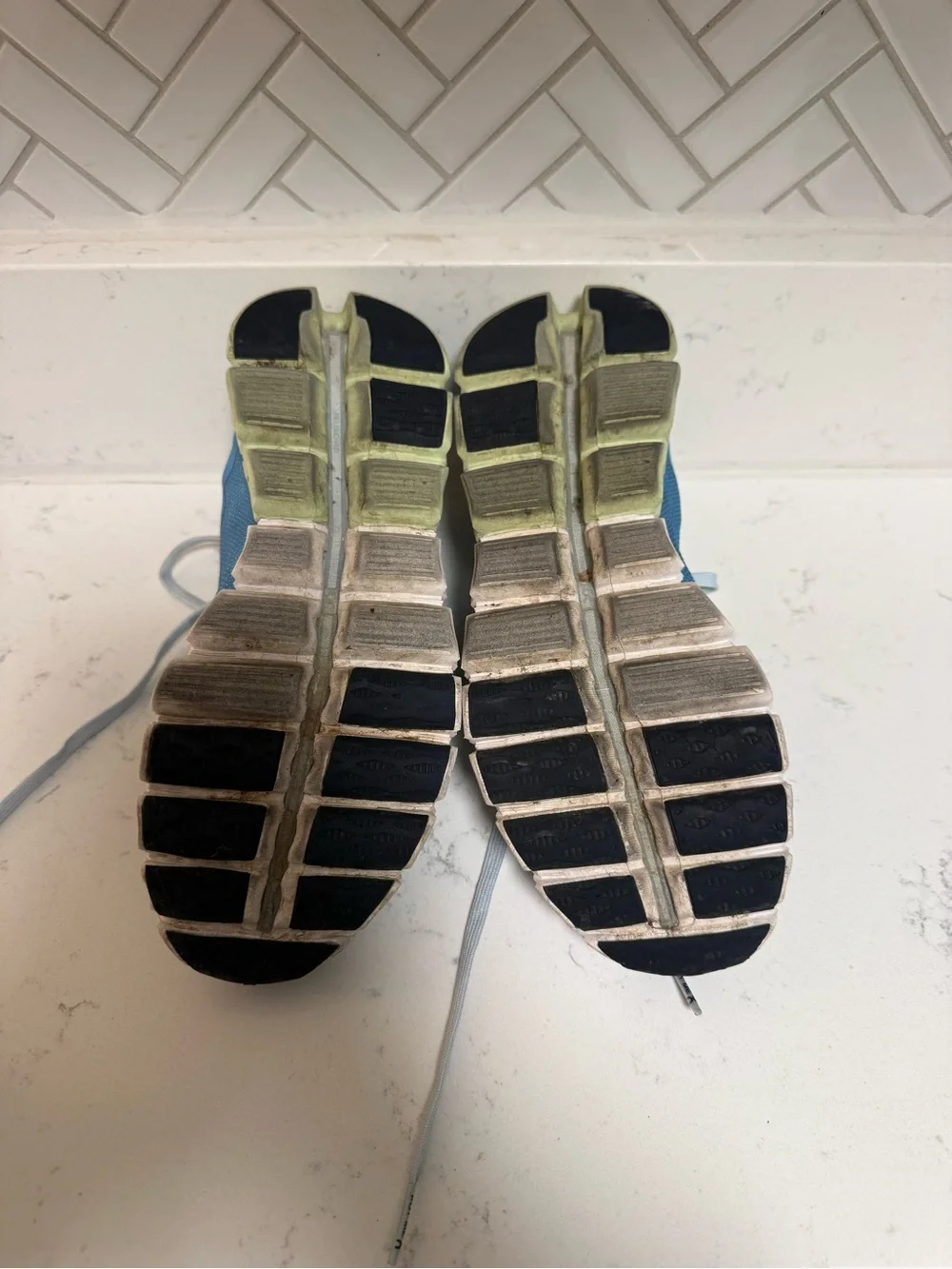 On Running Cloud Sneakers in Light Blue with Lime Accent womens 6.5